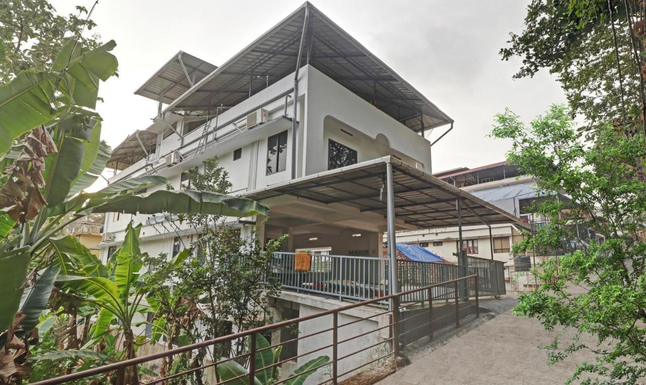 Alwaye Nirupama,Hotel Aluva 700 Mtr From Aluva Railway Station מראה חיצוני תמונה