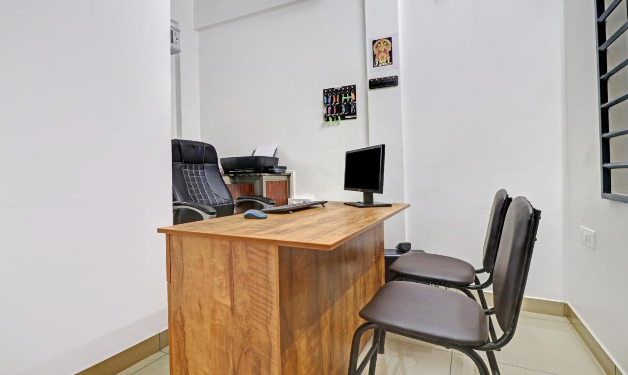 Alwaye Nirupama,Hotel Aluva 700 Mtr From Aluva Railway Station מראה חיצוני תמונה