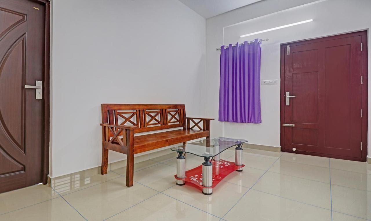 Alwaye Nirupama,Hotel Aluva 700 Mtr From Aluva Railway Station מראה חיצוני תמונה